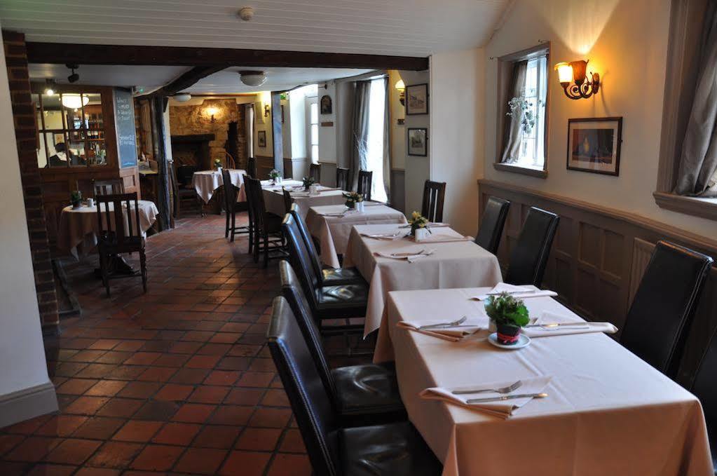 The Crown Inn Benson Bagian luar foto
